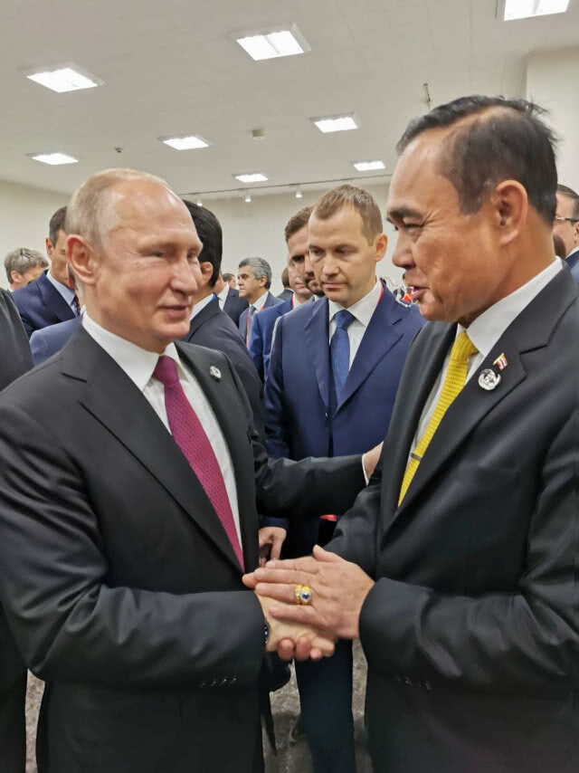 "บิ๊กตู่" พบผู้นำระดับโลก ร่วมประชุม G 20