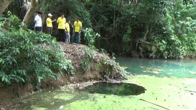 น้ำผุดสุดแปลก! ยิ่งตบมือยิ่งผุด