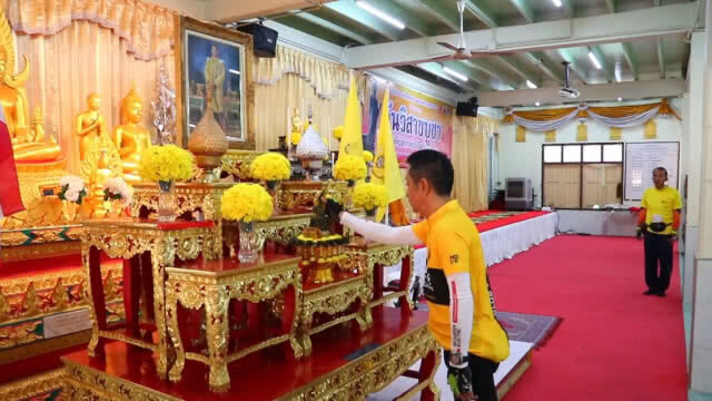 ผู้ว่าฯ พังงานำนักปั่นทำบุญไหว้พระ 9 วัด