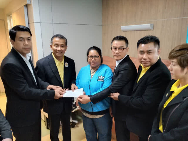7 พรรคฝ่ายค้านเข้าเยี่ยมจ่านิวจ่อยื่นญัตติตั้งกรรมาธิการเพื่อตรวจสอบข้อเท็จจริง