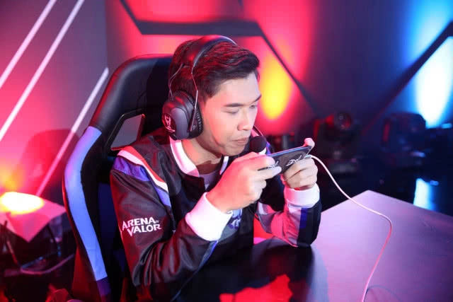 สองทีม ROV อีสปอร์ตไทยเข้ารอบกรุ๊ปสเตจ "AWC 2019"