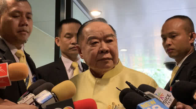 "ประวิตร" เชื่อปัญหา พปชร. ไม่กระทบภาพลักษณ์ "ลุงตู่"