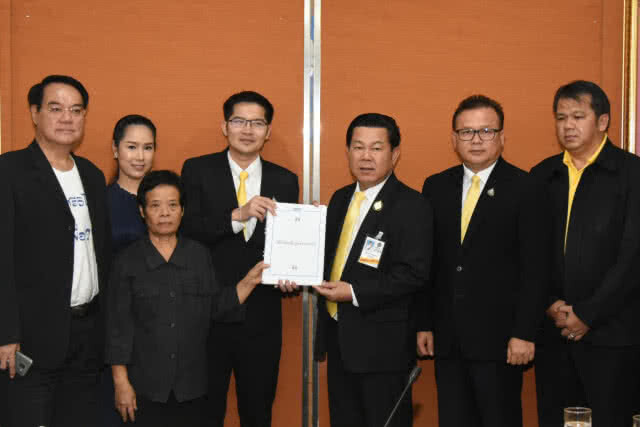 "มงคลกิตติ์" บุกพบ "รองฯ สุรพล" ร้องเรียนโรงงานกำจัดขยะพิษ จ.สระบุรี