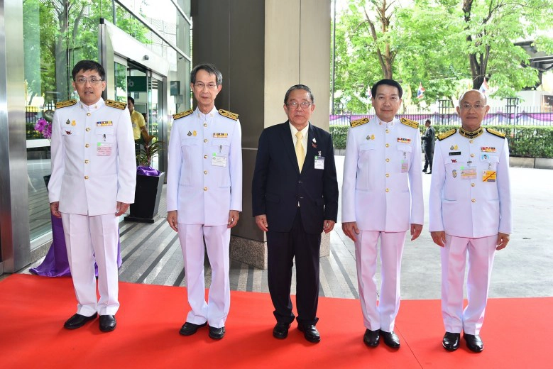 กรมสมเด็จพระเทพฯ ทรงพระอักษรอวยพร "50 ปี มูลนิธิรามาธิบดีฯ"