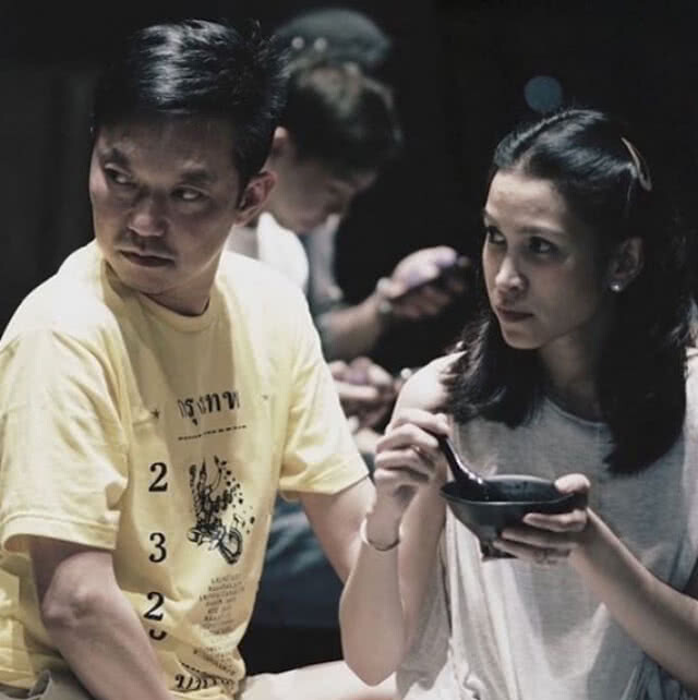 "อี๊ฟ พุทธธิดา" แจงดราม่า  ดักตบช่อ แค่คอมเมนต์  แซวเพื่อนสนิท ยันไม่เกี่ยวการเมือง
