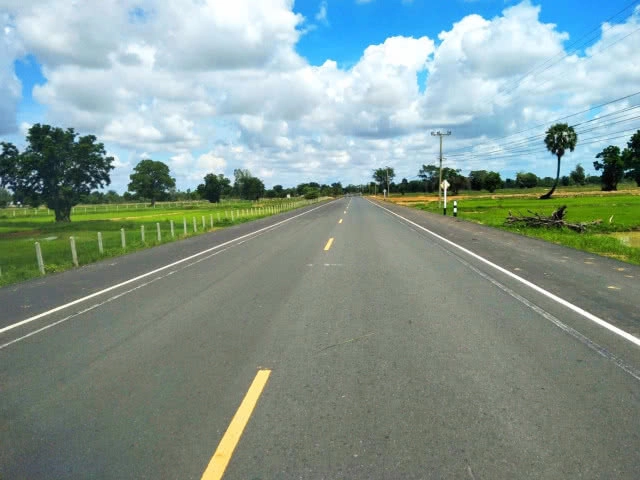 ทางหลวงชนบทขยายถนน จ.สุรินทร์ เสริมศักยภาพการขนส่งพืชผลการเกษตร