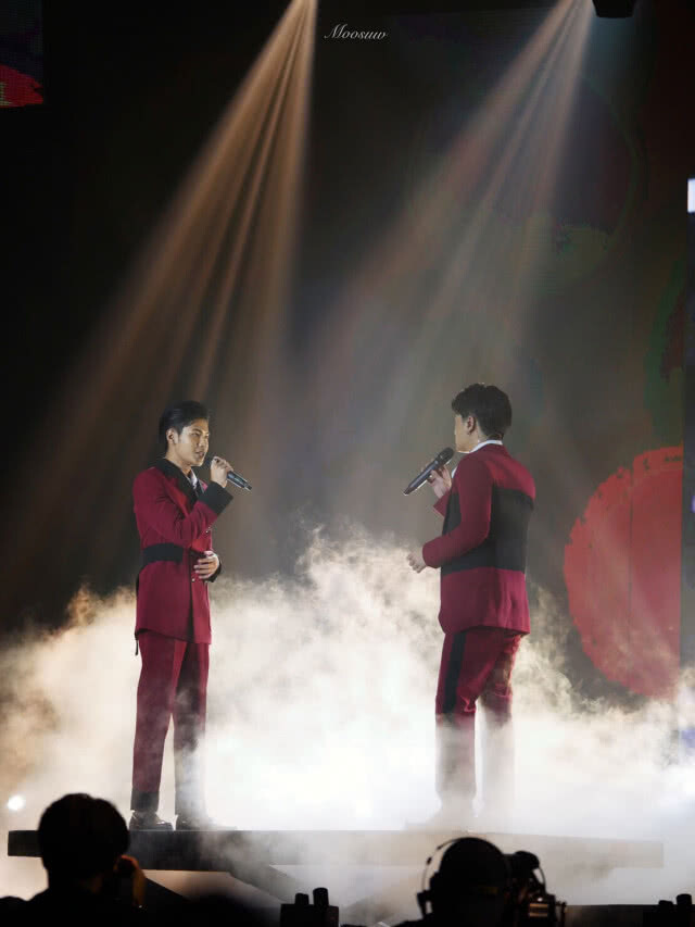 "คริส-สิงโต" ทำแฟนฟินหนัก ในมีตติ้ง "Peraya Party"