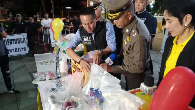 จับพ่อค้าลอบขาย "แก๊สหัวเราะ" ย่านถนนข้าวสาร
