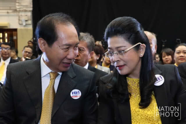 "คนแดนไกล" ตั้งพรรคใหม่  ยก "เพื่อไทย" ให้ "สุดารัตน์"