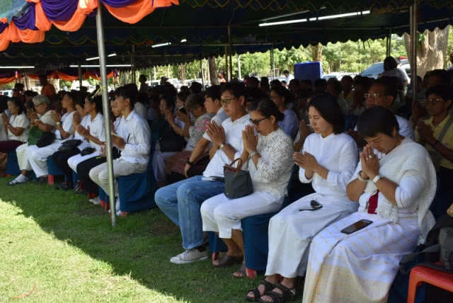 แห่ส่องทะเบียนรถอัญเชิญเถ้าอัฐิพระยาพิชัยดาบหัก