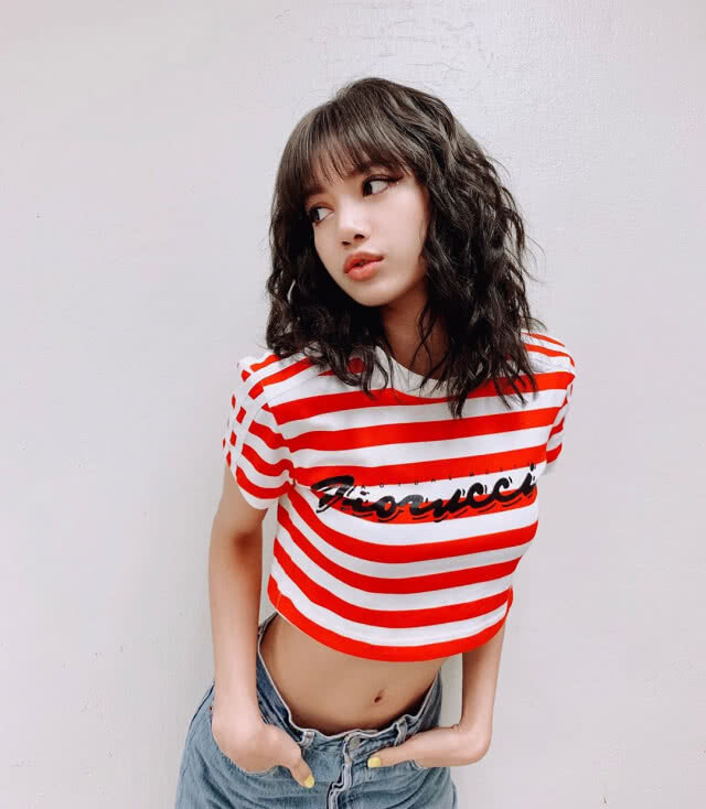 ปังจัดๆ! "ลิซ่า BLACKPINK" สร้างสถิติใหม่! โพสต์ไอจีไม่ถึง 1 วัน ทะลุ 5 ล้านไลค์