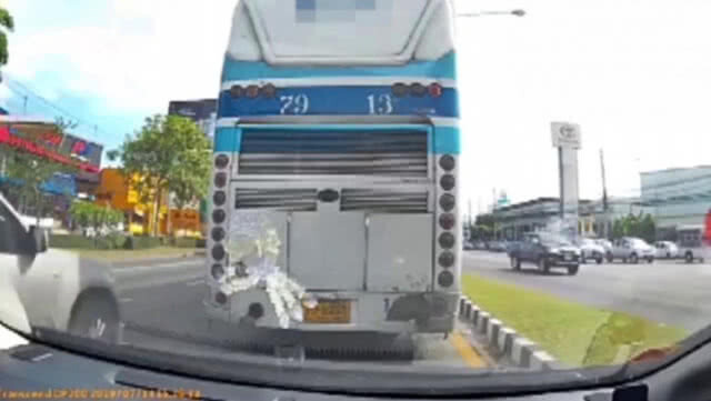 ขนส่งปรับ 2,000 คนขับรถทัวร์ปล่อยปฏิกูลลงถนน