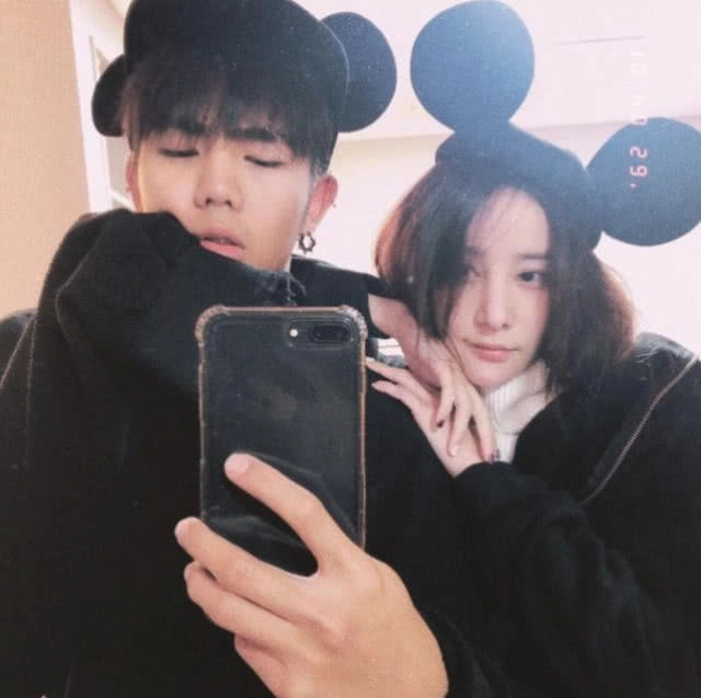 "นิก" เปิดใจสัมพันธ์ "แตงโม"