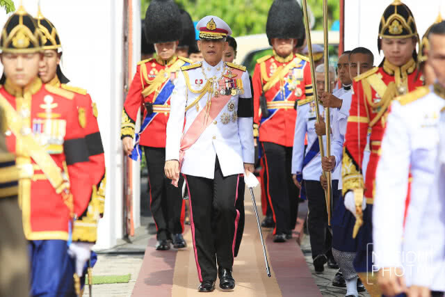 ในหลวง ร.10 เสด็จพระราชดำเนินมาทรงบำเพ็ญพระราชกุศล 50 วัน พล.อ.เปรม
