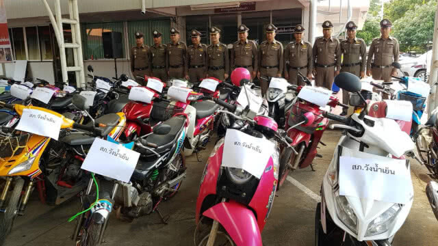 ตำรวจระดมกวาดล้างแก๊งแข่งรถซิ่งพื้นที่สระแก้ว ยึดรถได้ 247 คัน จับเยาวชน 104 ราย