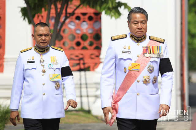 ในหลวง ร.10 เสด็จพระราชดำเนินมาทรงบำเพ็ญพระราชกุศล 50 วัน พล.อ.เปรม