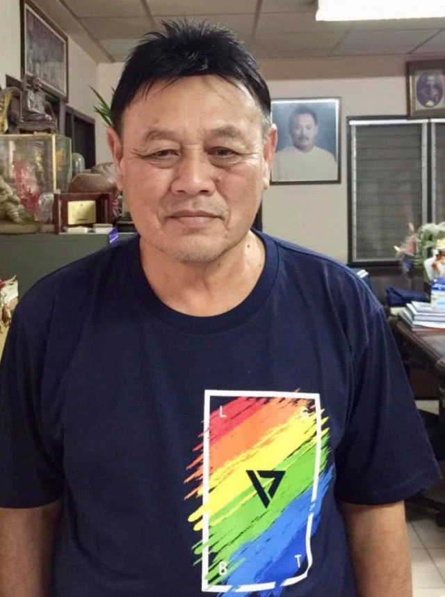 "สิงห์โตทอง" ชักธงอนาคตใหม่ ล้ม "บ้านใหญ่แสนสุข"