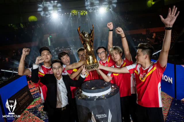 Vietnam คว้าแชมป์โลกอีสปอร์ต AWC 2019