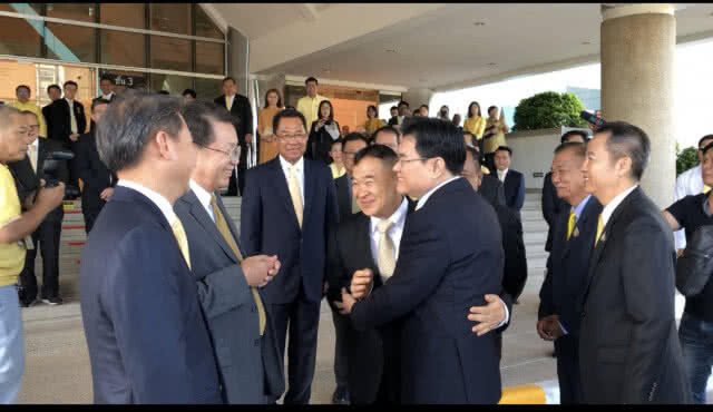 'จุรินทร์' ยันใช้ประกันรายได้อุ้มเกษตรกร