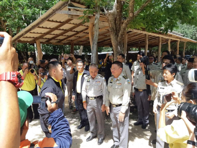 รมว.ทส.จี้อุทยาน​ฯ​เร่งพัฒนาแหล่งอาหารสัตว์​ป่า​ แก้ปัญหาช้างบุกไร่ชาวสวน