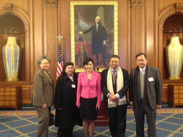 เมื่อการโม้ของ "ธนาธร" ถูกจับได้