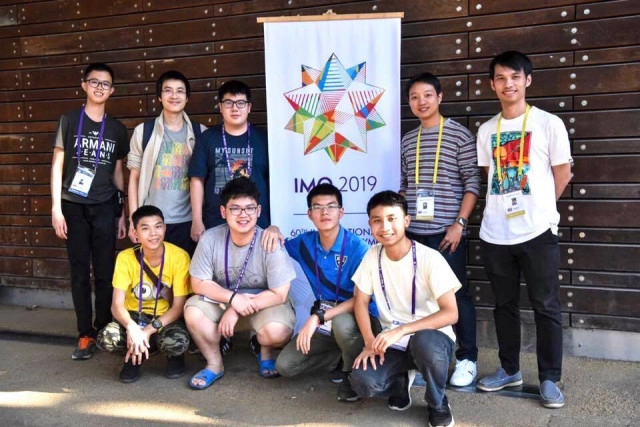 เด็กไทยเจ๋ง! คว้า 3 เหรียญทอง 3 เหรียญเงิน คณิตศาสตร์โอลิมปิก