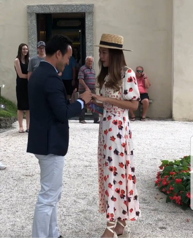 "เก๋ ชลลดา" เผยโมเมนต์ "ไฮโซพร้อม" ทำเซอร์ไพรส์ขอแต่งงาน