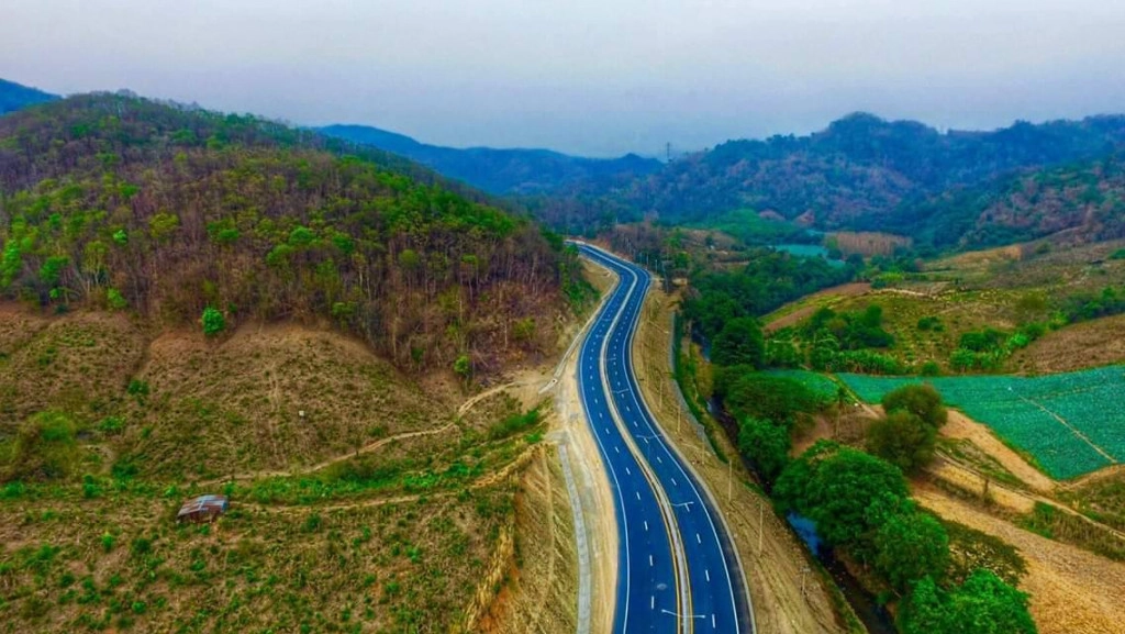 เสร็จแล้ว!! ทางหลวงหมายเลข 101 เชื่อม จ.แพร่ - น่าน เสร็จแล้ว!! ทางหลวงหมายเลข 101 เชื่อม จ.แพร่ - น่าน