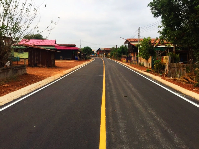 ทางหลวงชนบท สร้างถนนสาย สน.5011 จ.สกลนคร เสร็จสมบูรณ์