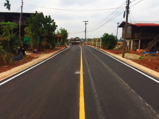 ทางหลวงชนบท สร้างถนนสาย สน.5011 จ.สกลนคร เสร็จสมบูรณ์