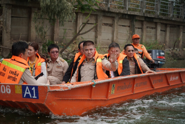 สั้น ๆ ตรง ๆ กับ "ร.อ.ธรรมมนัส พรหมเผ่า"