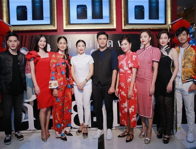 "อ้อม พิยดา" ยกทัพนักแสดงเปิดตัวละคร "ด้ายแดง"