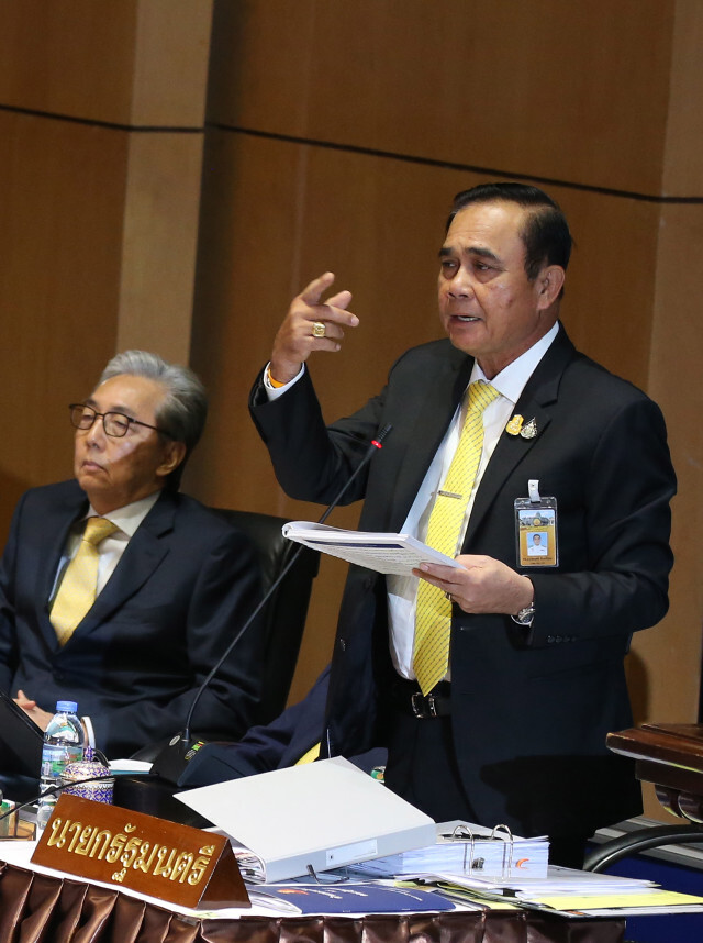 "อนุสรณ์"ตั้ง5 ข้อสังเกต"ประยุทธ์"แถลงนโยบายคล้ายข่มขู่ ควบคุม สั่งการ