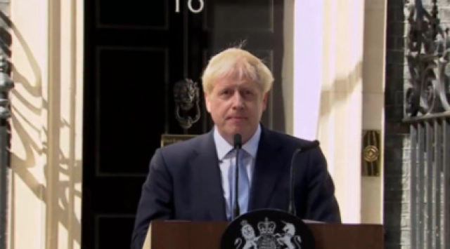 "อภิสิทธิ์" คลายสงสัย! ภาพสมัยเรียนร่วมกับนายกคนใหม่ของอังกฤษ