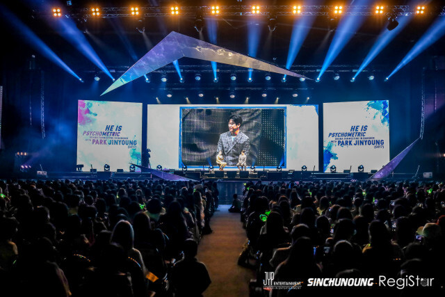 "พัค จินยอง" เสิร์ฟความฟินให้ "อากาเซชาวไทย"ใน [He is Psychometric] Drama Fanmeeting in Bangkok