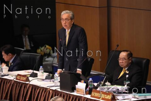 "กิตติรัตน์" ถาม ฟัง"สมคิด"และทีมเศรษฐกิจของ"ประยุทธ์" แล้วเคลิ้มไหม