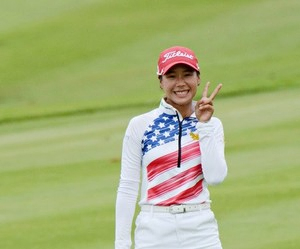 ชมพัช-ณัฐเกศ นำร่วมรอบสองโปรสตรีสิงห์-เอสเอที สนาม 7 ที่แบล็คเมาน์เท่น หัวหิน