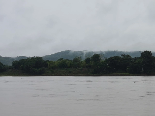 วิกฤตน้ำแม่โขง​! กระทบประมง​ ชาวเชียงคาน​ เปลี่ยนเรือหาปลาเป็นเรือนำเที่ยว​ ดิ้นหาเงินเลี้ยงชีพ