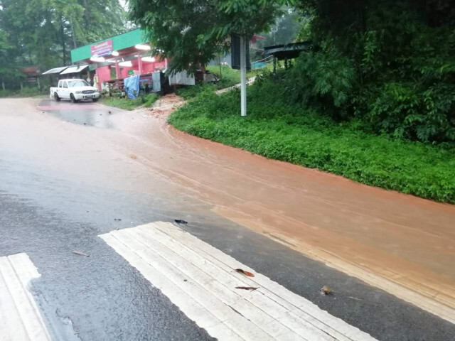 ฝนตกแช่ จ.น่าน อ.บ่อเกลือ น้ำป่าหลาก