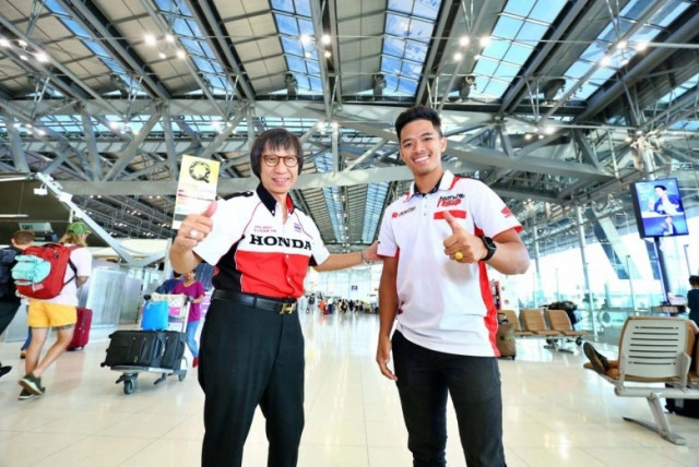 'สมเกียรติ' บินลัดฟ้าสู่แดนกระทิงดุเตรียมสู้ศึกโมโตทู