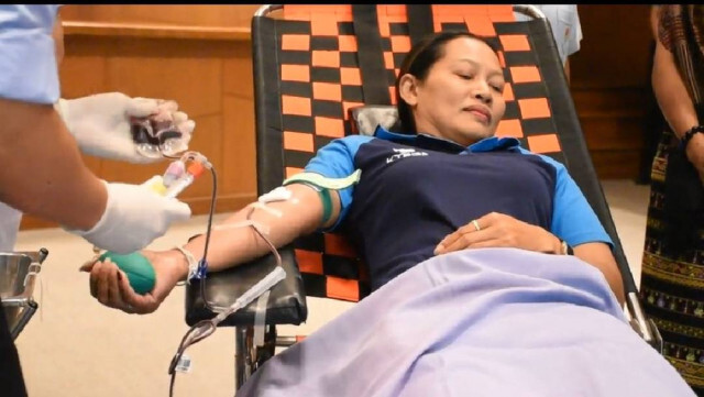 บริจาคโลหิตถวายเป็นพระราชกุศล