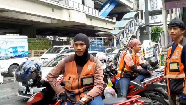 บึ้มป่วนไม่หยุด ระเบิดดัง! 2 ครั้ง บีทีเอสช่องนนทรี