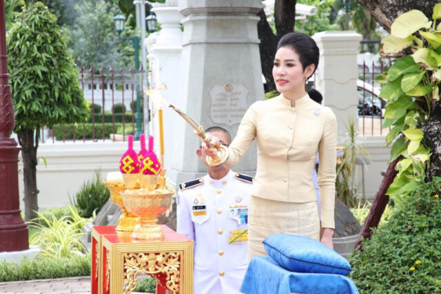 "เจ้าคุณพระสินีนาฏ" เฝ้าถวายสักการะ สมเด็จพระสังฆราช