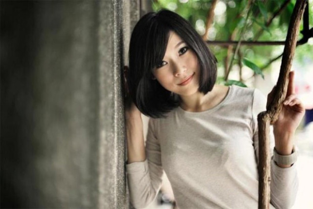 ทนายซิ่งรถหรูตกข้างทางพร้อม "เจ้าหญิงแอนดรอยด์" เจ็บ