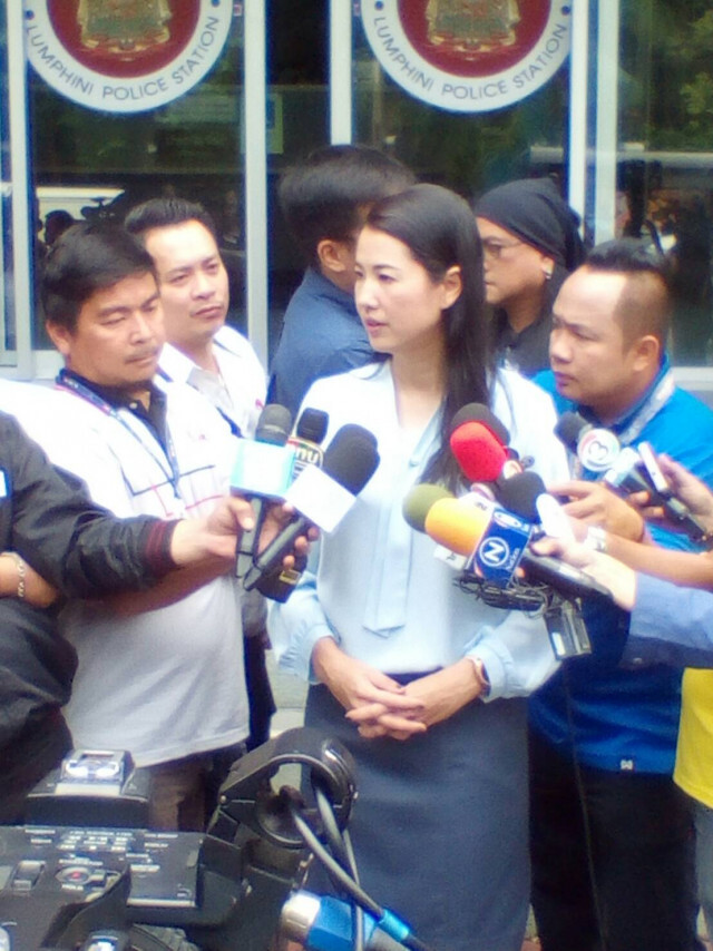 "ช่อ" ถาม "พุทธิพงษ์" กลางสภา! ปมเฟคนิวส์ โดยเฉพาะกรณี "ปารีณา"