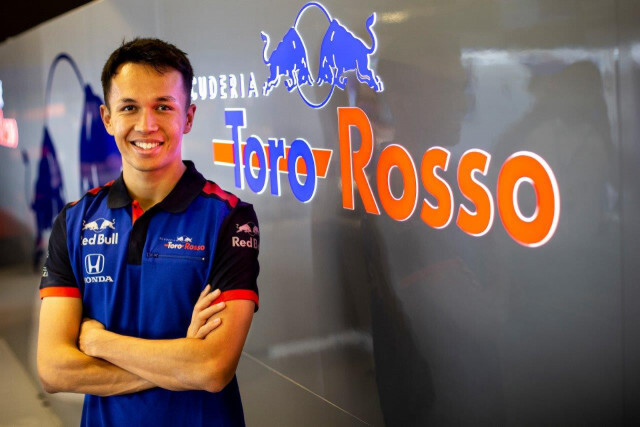 "อเล็กซ์ อัลบอน" นักขับสายเลือดไทยหนึ่่งเดียว ในเวทีF-1