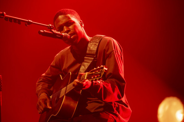 น้ำเสียงบาดใจกับ เจ้าของรางวัลแกรมมี่ใน คอนเสิร์ต DANIEL CAESAR Live in Bangkok 2019