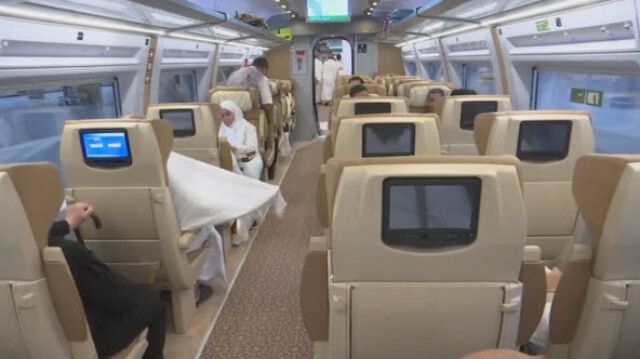 รถไฟความเร็วสูงไปพิธีฮัจจ์