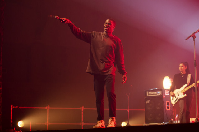 น้ำเสียงบาดใจกับ เจ้าของรางวัลแกรมมี่ใน คอนเสิร์ต DANIEL CAESAR Live in Bangkok 2019