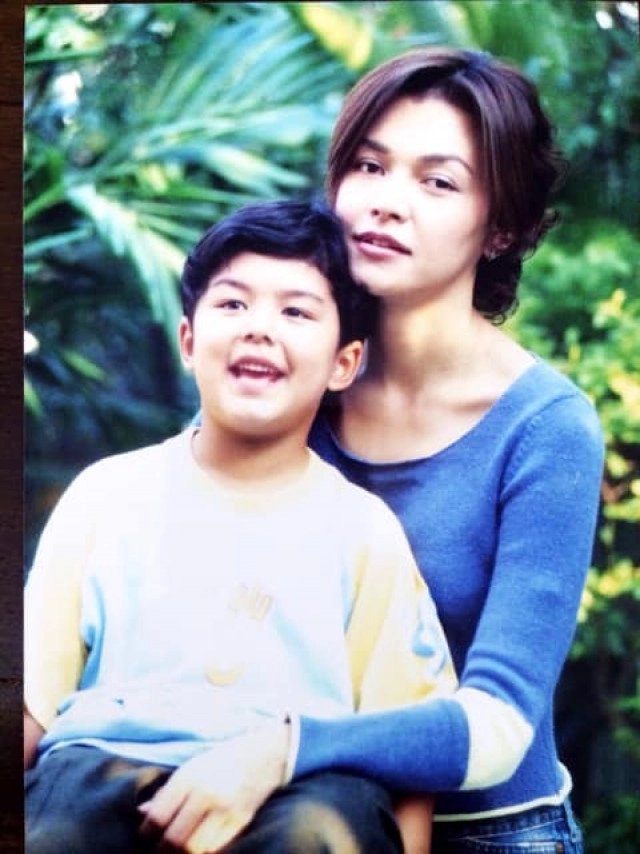 "หมู พิมพ์ผกา" เผยความทรงจำวัยเด็กสุดเจ็บปวดใน "วันแม่"